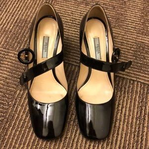 Classic Prada Mary-Jane Block Pumps! Worn once!!